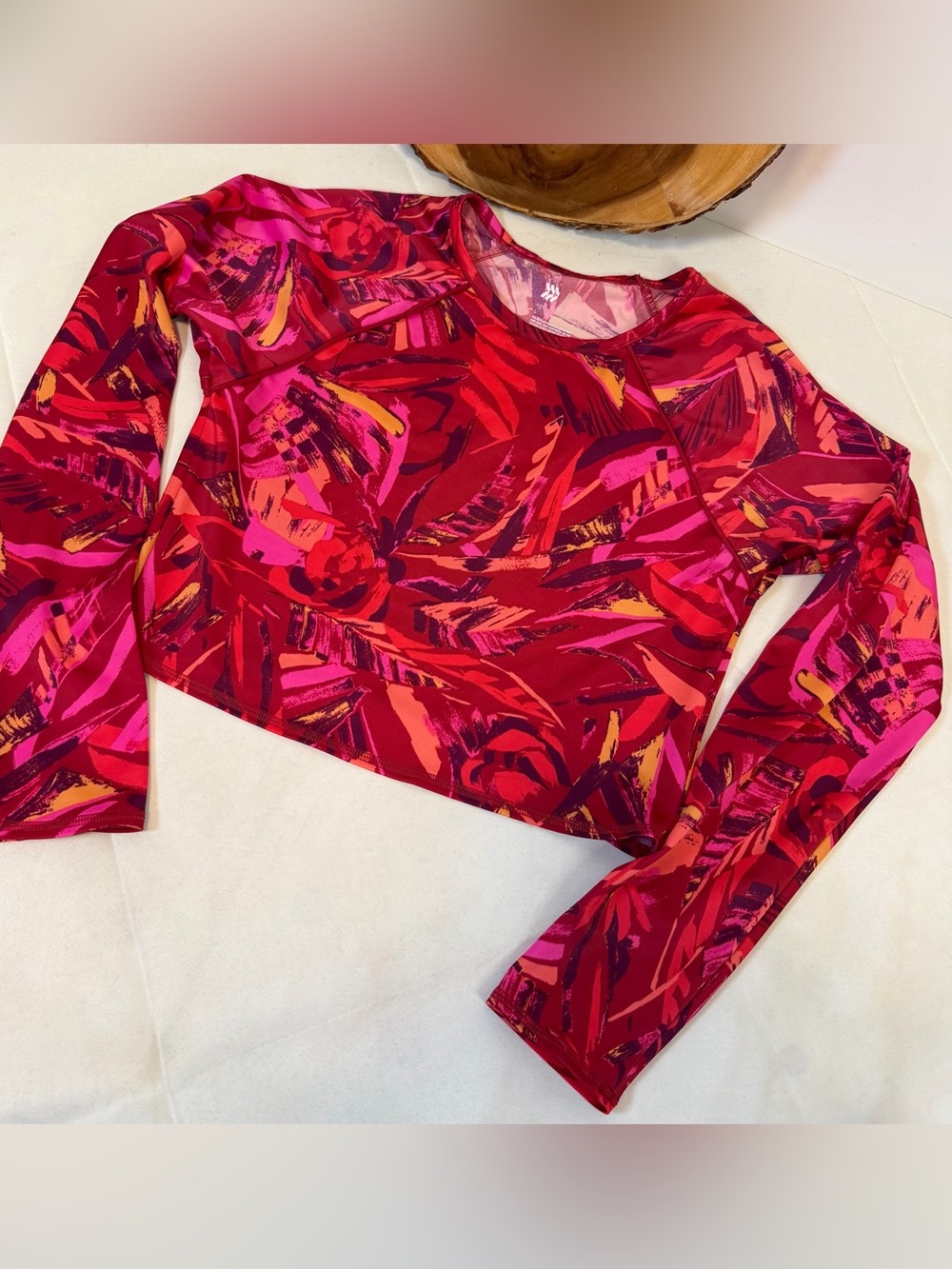 Target All in Motion Women's Long Sleeve Cropped Rash Guard Top Size Large